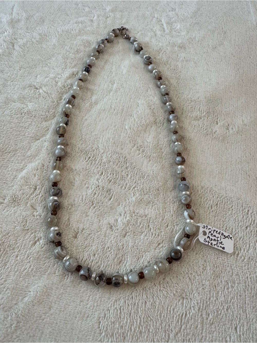 Sterling


Pearl & Agate Beaded 22” Necklace w Sterling Silver Clasp